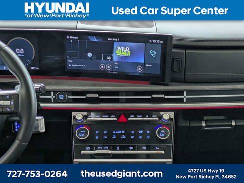 Used 2025 Hyundai Santa Fe Limited FWD image 25