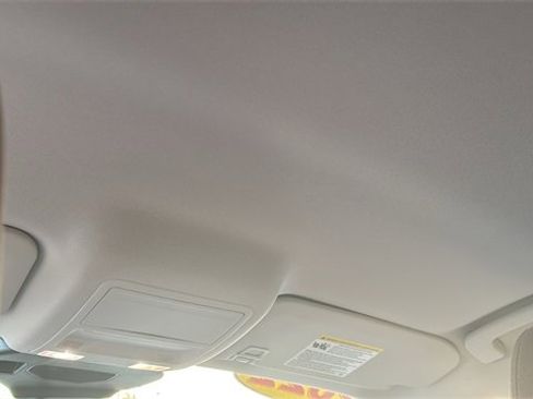 Used 2022 Ford Escape SE image 10