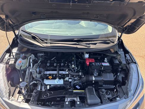 Used 2025 Nissan Versa SV FWD image 30
