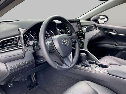 Used 2024 Toyota Camry SE w/ Convenience Package FWD image 16