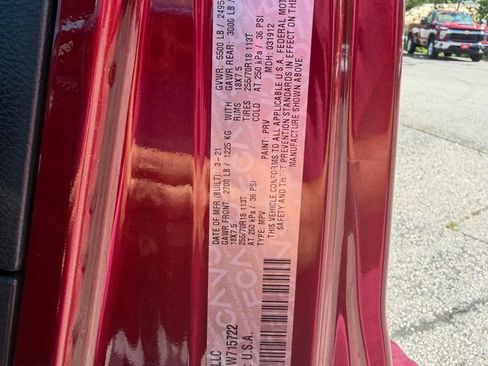 Used 2021 Jeep Wrangler Unlimited Sahara AWD/4WD image 17