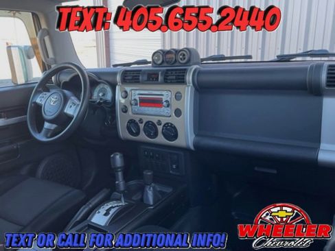 Used 2012 Toyota FJ Cruiser 4WD w/ Convenience Pkg image 15