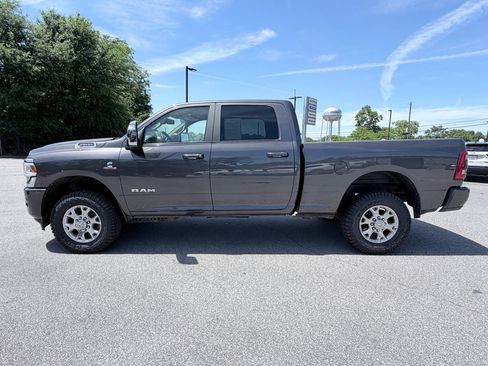 Used 2024 RAM 2500 Laramie AWD/4WD image 5