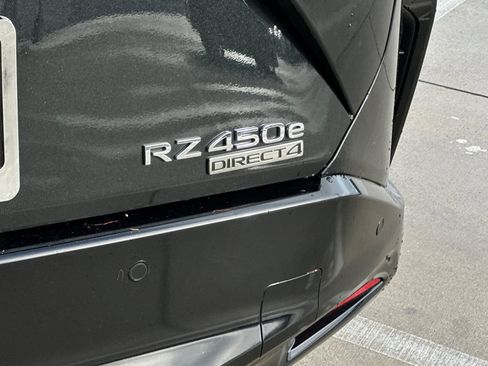 Used 2023 Lexus RZ 450e Premium image 19