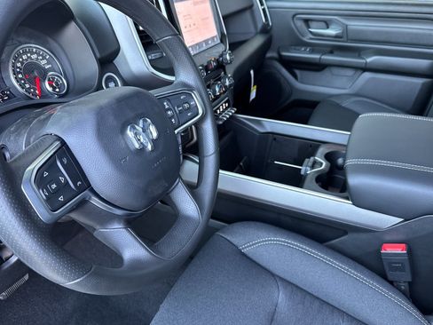 New 2026 RAM 1500 Express AWD/4WD image 9