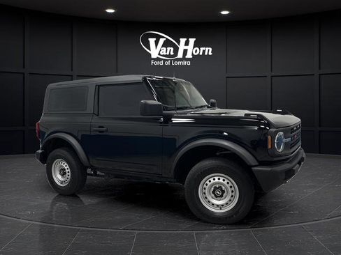 Used 2023 Ford Bronco 2-Door image 1