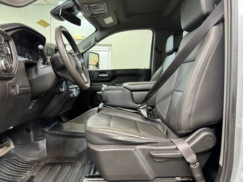 Used 2024 GMC Sierra 3500 Pro AWD/4WD image 13