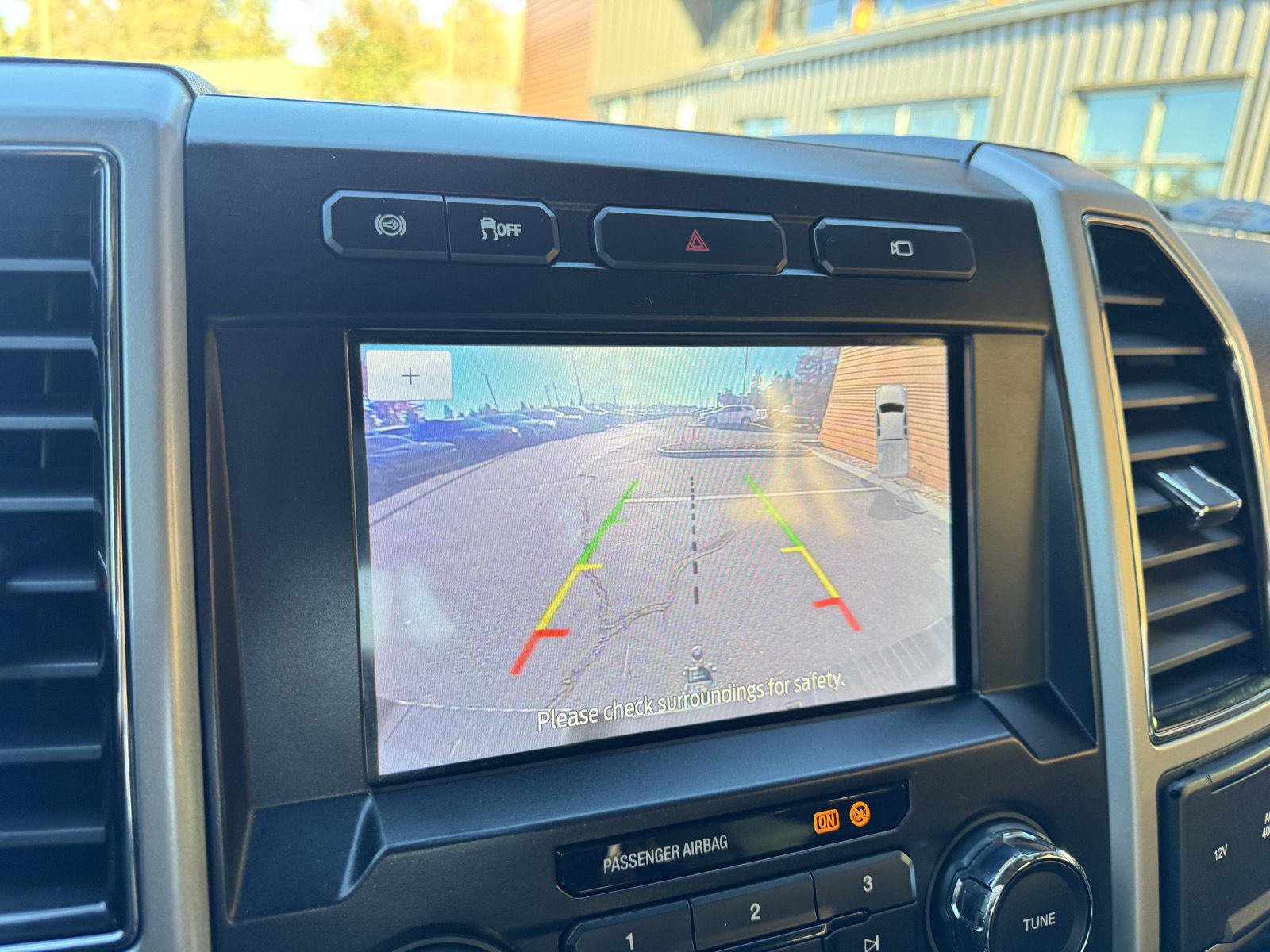 Used 2021 Ford F350 Lariat AWD/4WD image 19