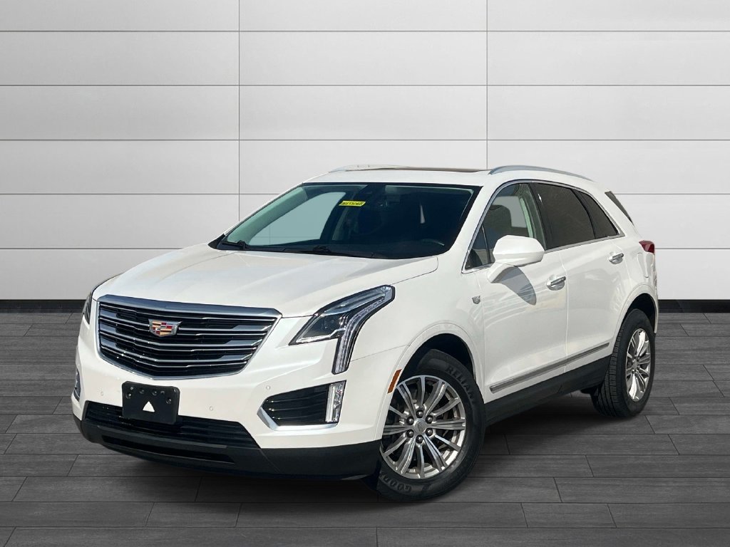 Used 2017 Cadillac XT5 Luxury w/ Driver Awareness Package FWD image 1