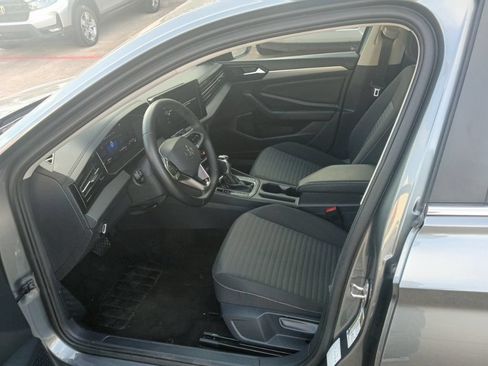 Used 2025 Volkswagen Jetta S FWD image 4