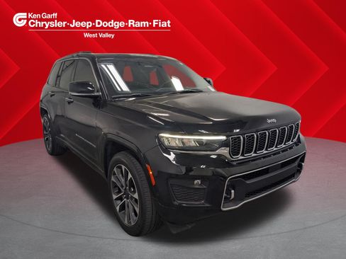 Certified 2023 Jeep Grand Cherokee Overland w/ Luxury Tech Group IV AWD/4WD image 1