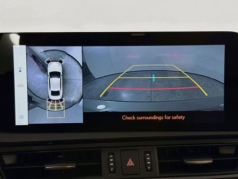 Used 2025 Lexus ES 300h Ultra Luxury w/ Accessory Package (Z2) FWD image 16