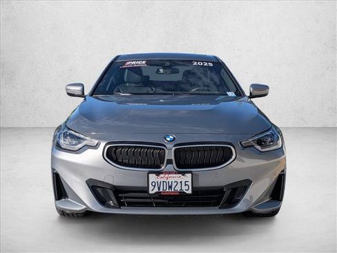 Used 2025 BMW 230i Coupe w/ Premium Package RWD image 2