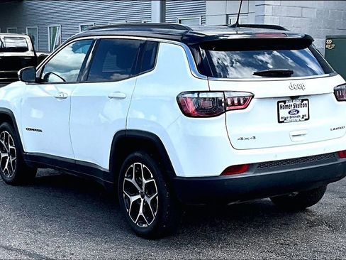 Used 2025 Jeep Compass Limited AWD/4WD image 3