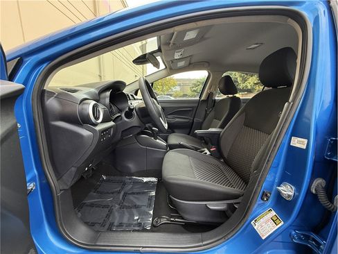 Used 2020 Nissan Versa S image 7
