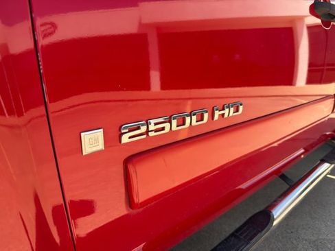 Used 2007 Chevrolet Silverado 2500 LT w/ 1LT Convenience Package AWD/4WD image 10