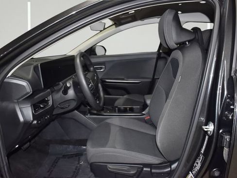 Used 2025 Kia K4 FWD image 34