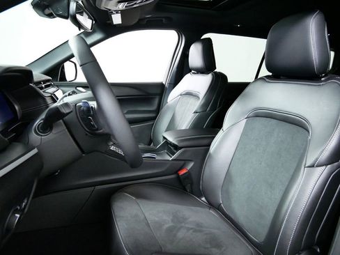 New 2025 Jeep Grand Cherokee L Altitude AWD/4WD image 30
