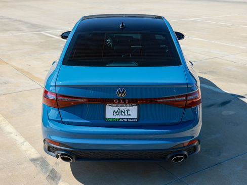 Used 2025 Volkswagen Jetta GLI Autobahn image 14