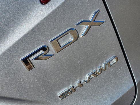 Used 2024 Acura RDX SH-AWD image 12