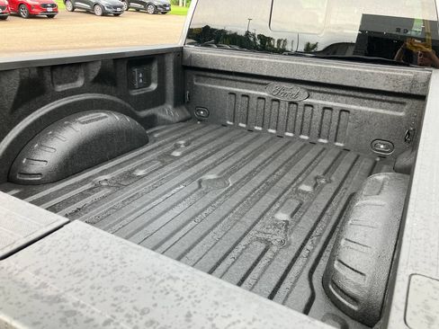 Used 2023 Ford F250 Lariat w/ Lariat Ultimate Package AWD/4WD image 17