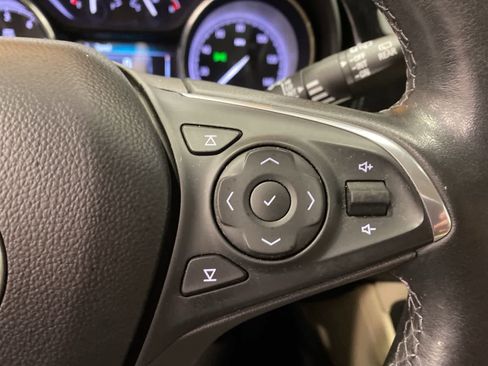 Used 2020 Buick Envision Preferred FWD image 19