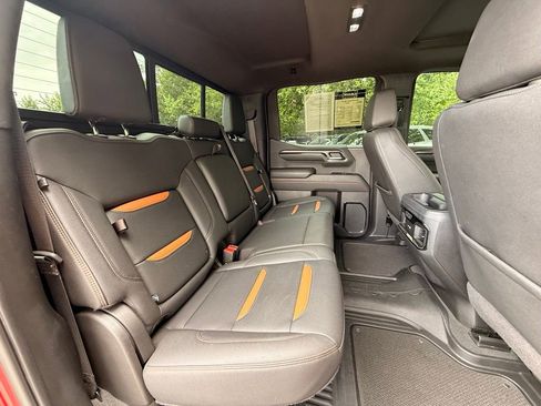 Used 2022 GMC Sierra 1500 AT4 w/ AT4 Premium Package AWD/4WD image 37