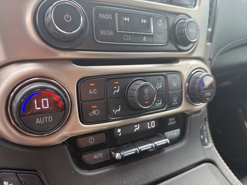 Used 2018 GMC Yukon XL Denali w/ Enhanced Security Package image 27