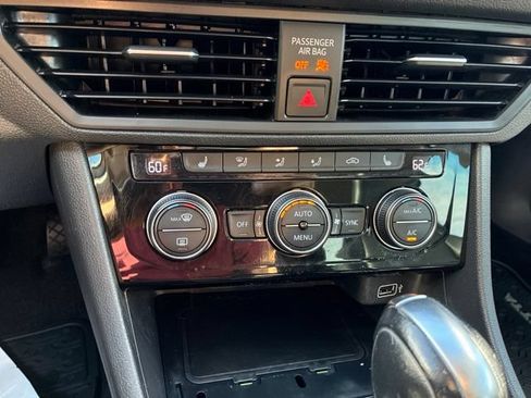 Used 2019 Volkswagen Jetta SE FWD image 21