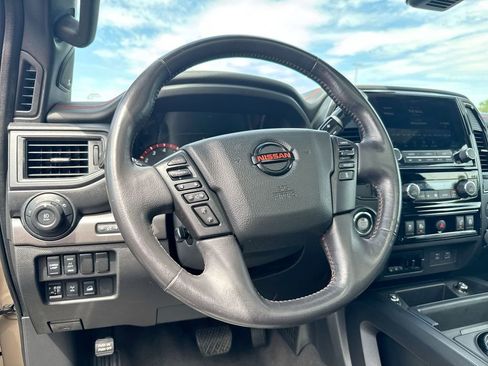 Used 2021 Nissan Titan PRO-4X w/ Pro-4x Convenience Package AWD/4WD image 3