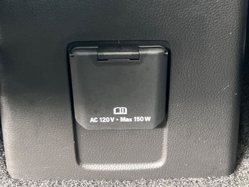 Used 2022 Chevrolet Trax LT w/ Driver Confidence Package AWD/4WD image 34