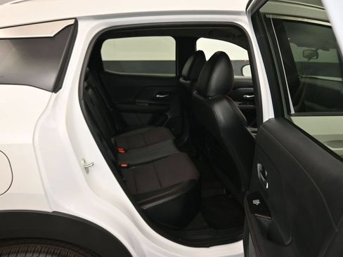 Used 2025 Nissan Kicks SR FWD image 35