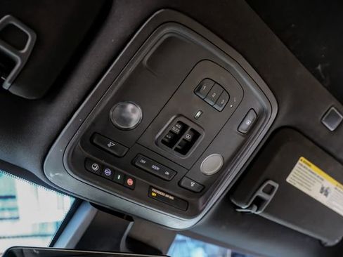 Used 2018 Cadillac CTS Premium Luxury image 21