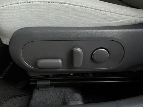 Used 2024 Hyundai Kona SEL AWD/4WD image 10