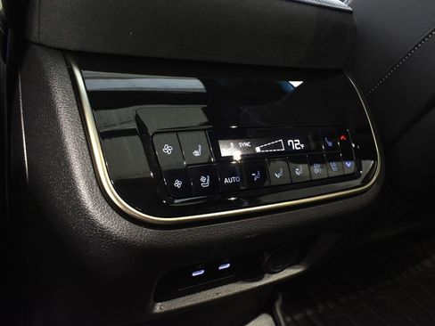 Used 2026 INFINITI QX80 4WD w/ Sport Exterior Package image 41