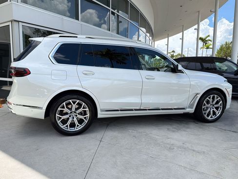 Used 2026 BMW X7 xDrive40i AWD/4WD image 19