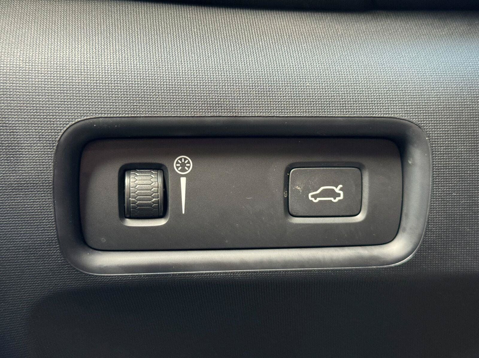 Used 2022 Polestar Polestar 2 w/ Performance Package AWD/4WD image 18