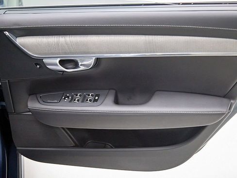 Certified 2023 Volvo S90 B6 Ultimate image 29