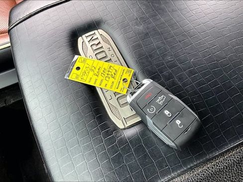 Used 2022 RAM 1500 Limited w/ Off Road Group AWD/4WD image 36