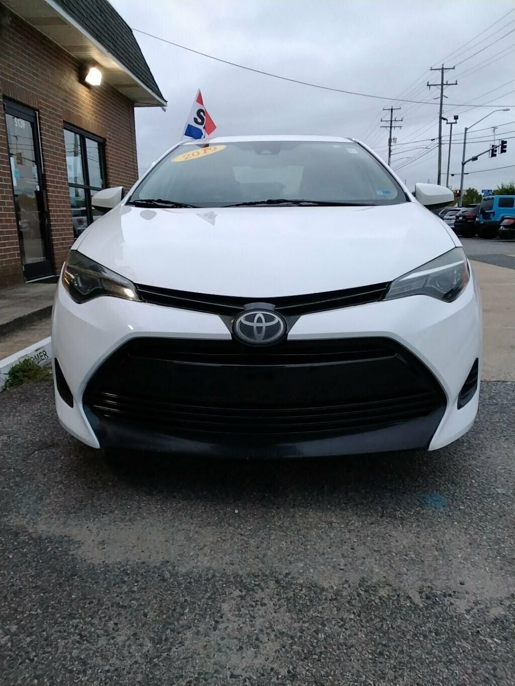 Used 2019 Toyota Corolla LE FWD image 5