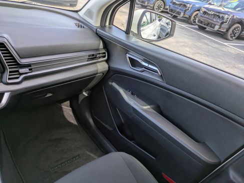 Certified 2023 Kia Sportage LX image 14