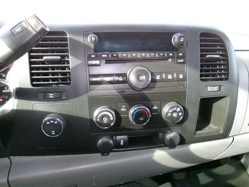 Used 2013 Chevrolet Silverado 2500 W/T image 14