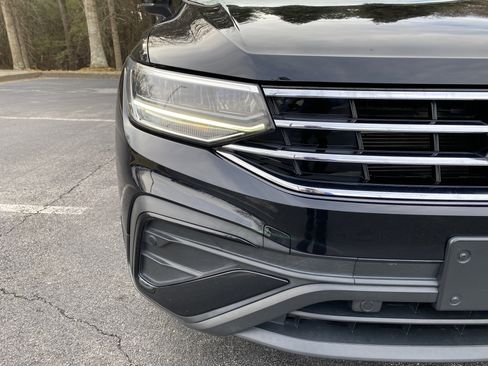 Used 2022 Volkswagen Tiguan SE image 14