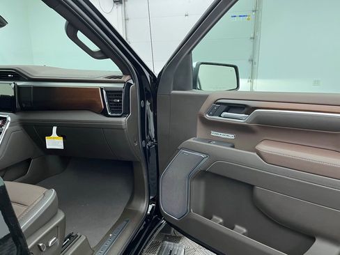 New 2025 GMC Sierra 1500 Denali w/ Denali Reserve Package image 30