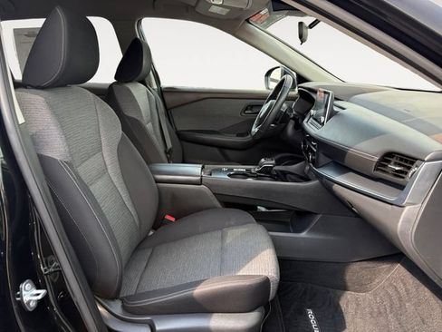Used 2021 Nissan Rogue S FWD image 15
