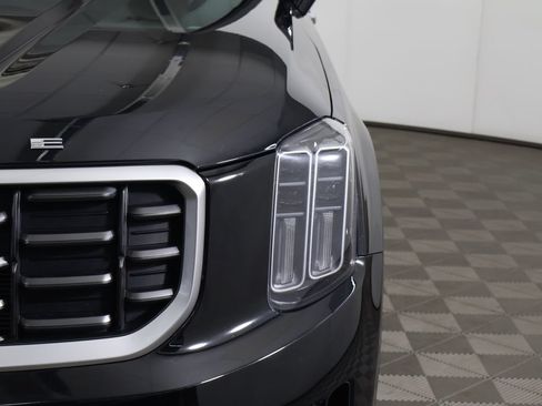 Certified 2023 Kia Telluride SX Prestige AWD/4WD image 20