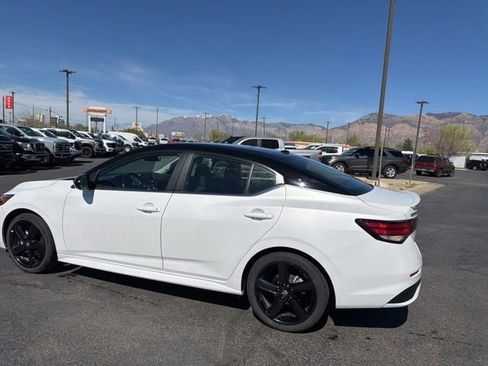 Used 2024 Nissan Sentra SR FWD image 10