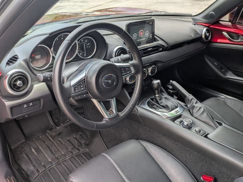 Used 2023 MAZDA MX-5 Miata Grand Touring RWD image 12