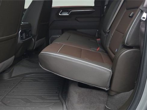 Used 2025 GMC Sierra 2500 Denali image 26