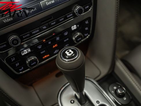 Used 2015 Bentley Continental GT image 43